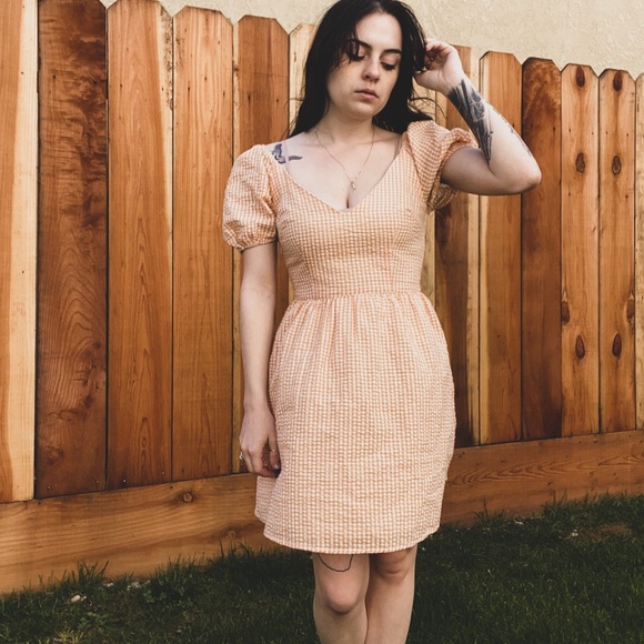 Yellow plaid dress. - Picture 2 of 3